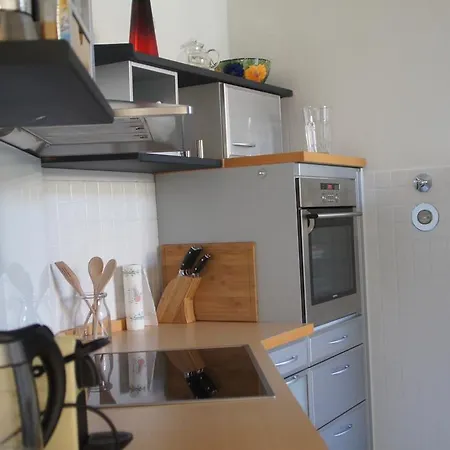 Brightlight Apartment *