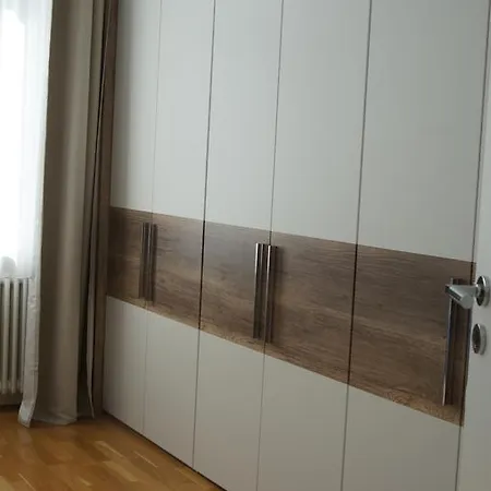 Brightlight Apartment